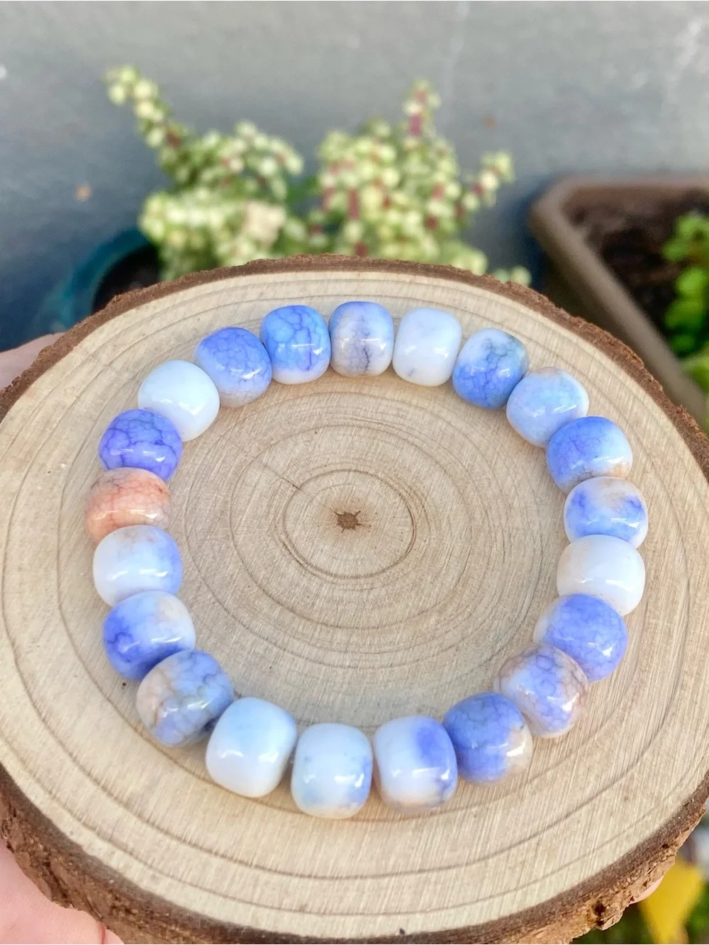 Blue and Cream Agate Beaded Bracelet